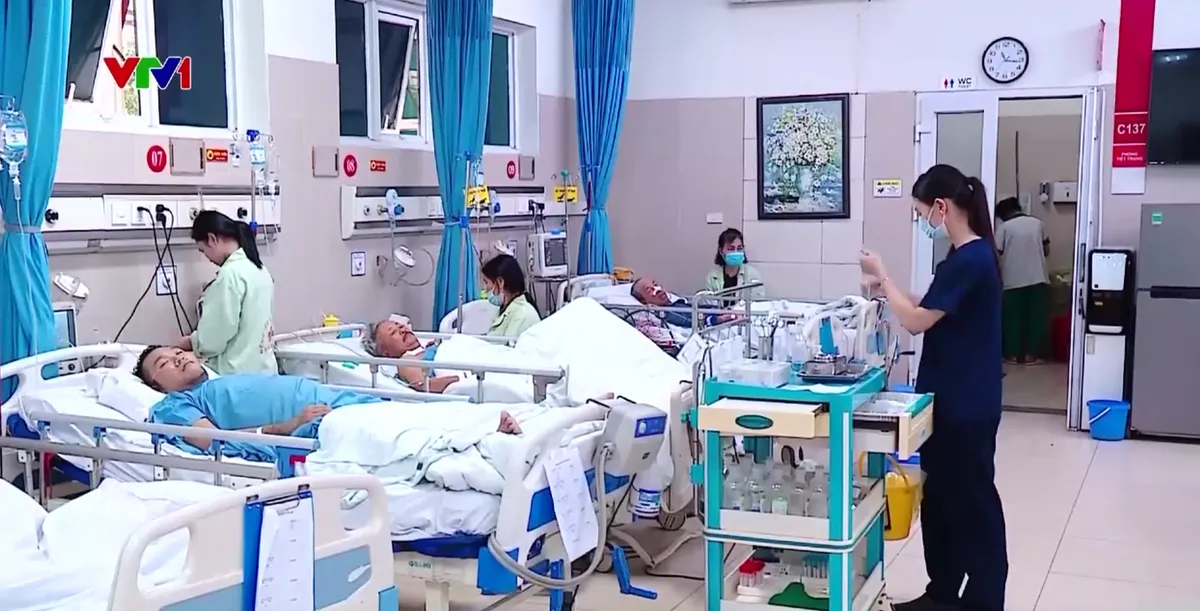 Mở rộng th&ecirc;m quyền lợi người tham gia bảo hiểm y tế - Ảnh 1.