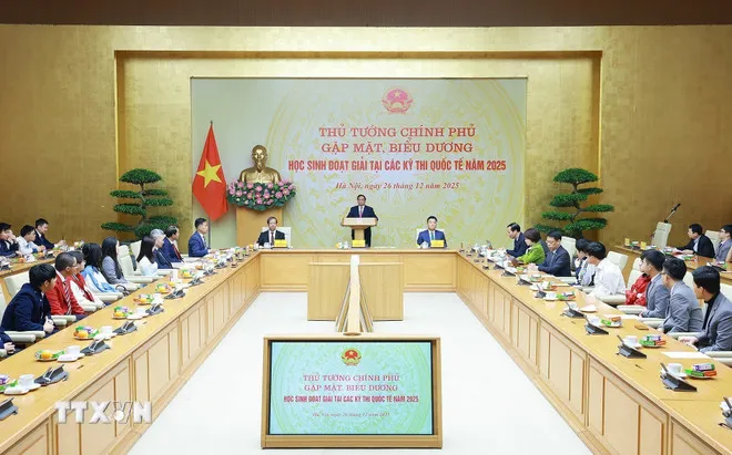 Thủ tướng: Tiếp tục quan t&acirc;m, chăm lo hơn nữa cho gi&aacute;o dục v&agrave; đ&agrave;o tạo - Ảnh 2.