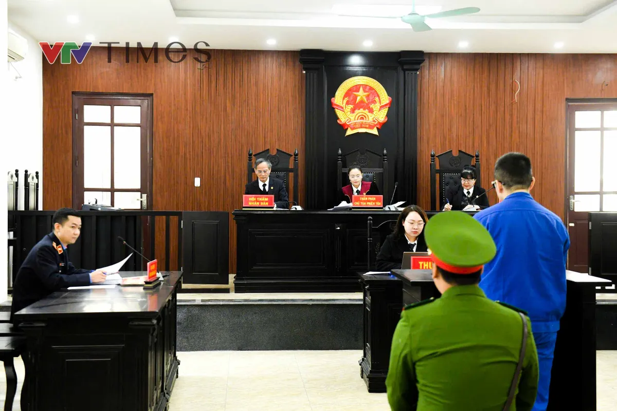 Ho&atilde;n phi&ecirc;n t&ograve;a x&eacute;t xử người đ&agrave;n &ocirc;ng đ&aacute;nh phụ nữ ở chung cư Sky Central  - Ảnh 1.