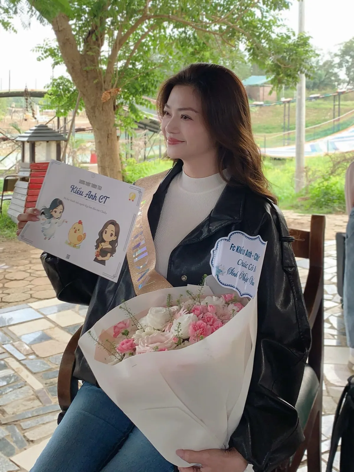 C&aacute;c mỹ nh&acirc;n của "vũ trụ VFC" tuần qua  - Ảnh 2.