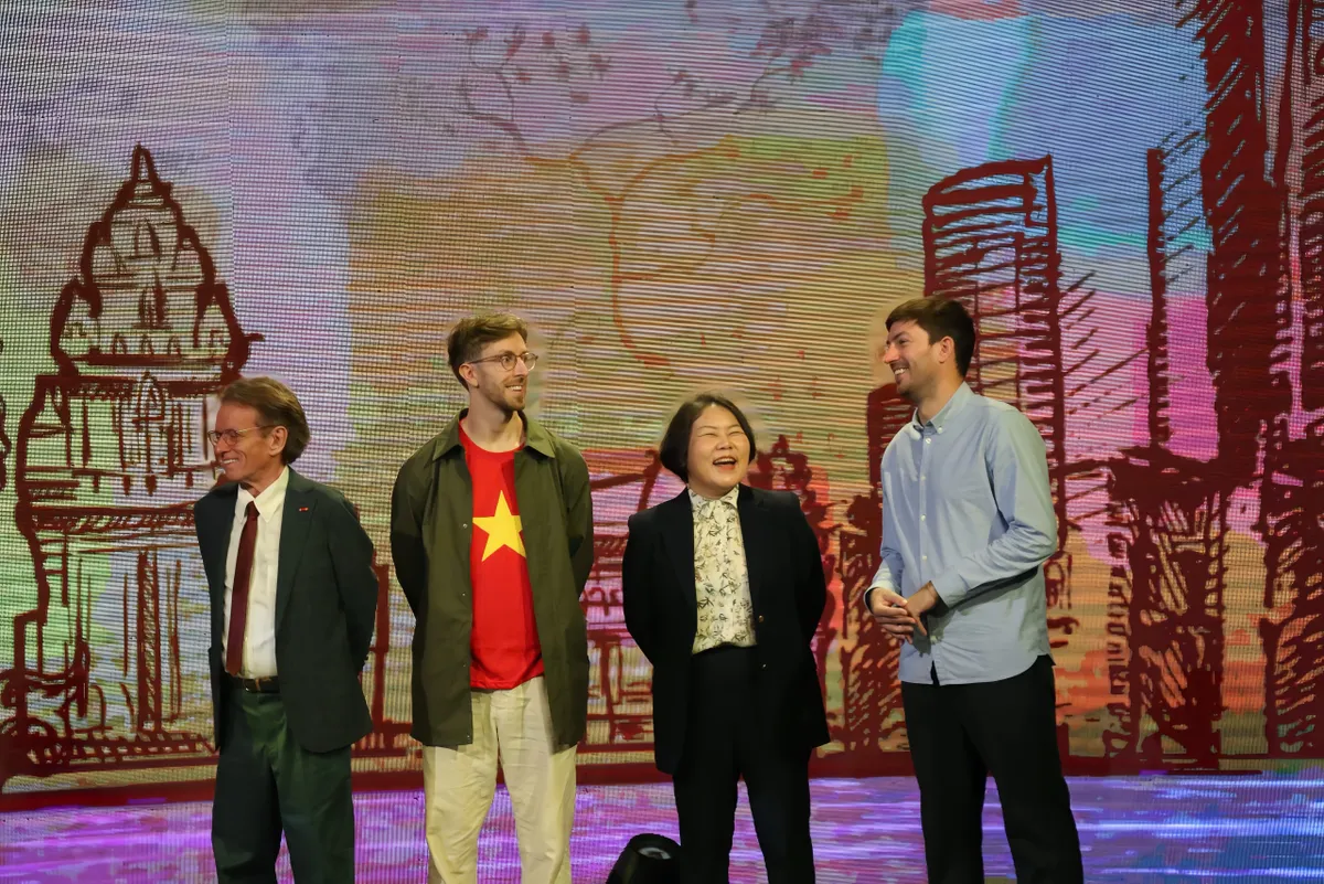 Gala 'Việt Nam - Đến v&agrave; Y&ecirc;u' trở lại với kh&aacute;n giả, l&ecirc;n s&oacute;ng VTV4 v&agrave;o ng&agrave;y 31/12/2025. - Ảnh 2.