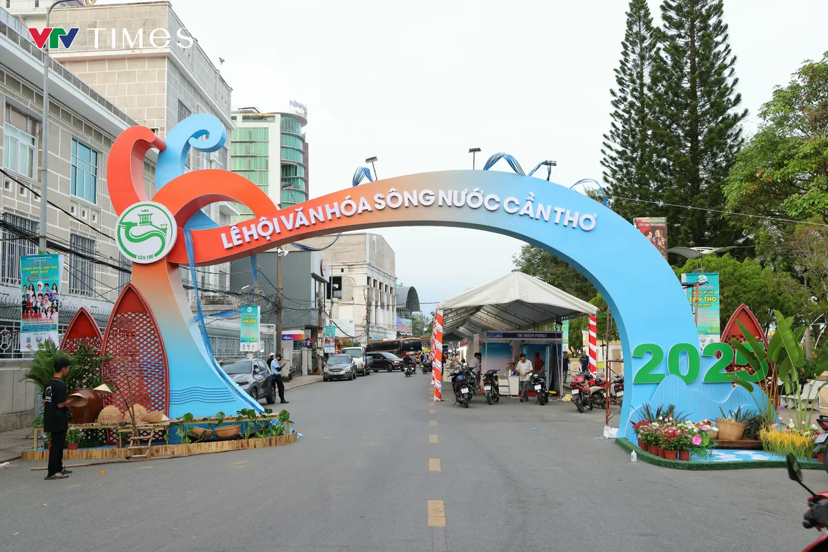 Cần Thơ rộn r&agrave;ng Lễ hội Văn h&oacute;a s&ocirc;ng nước- Ảnh 1.