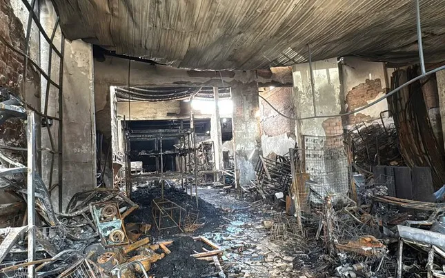 Hiện trường vụ cháy tại số nhà 56 thôn Đoàn Kết, quốc lộ 14, xã Hòa Phú, tỉnh Đắk Lắk