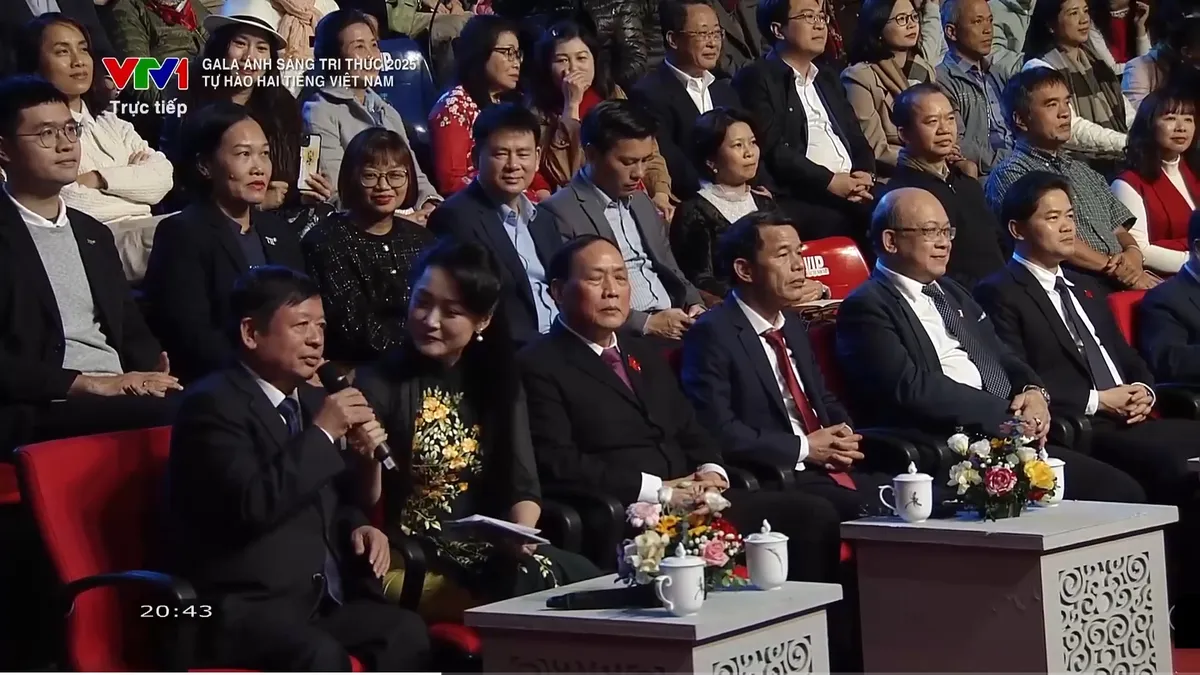 Gala &Aacute;nh s&aacute;ng tri thức 2025: Tự h&agrave;o Việt Nam - Ảnh 3.