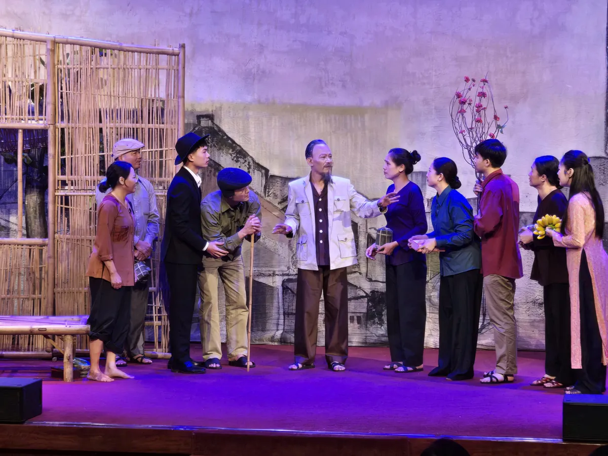 Đưa t&aacute;c phẩm kịch n&oacute;i x&uacute;c động về B&aacute;c Hồ v&agrave;o kh&ocirc;ng gian Bảo t&agrave;ng Hồ Ch&iacute; Minh - Ảnh 5.