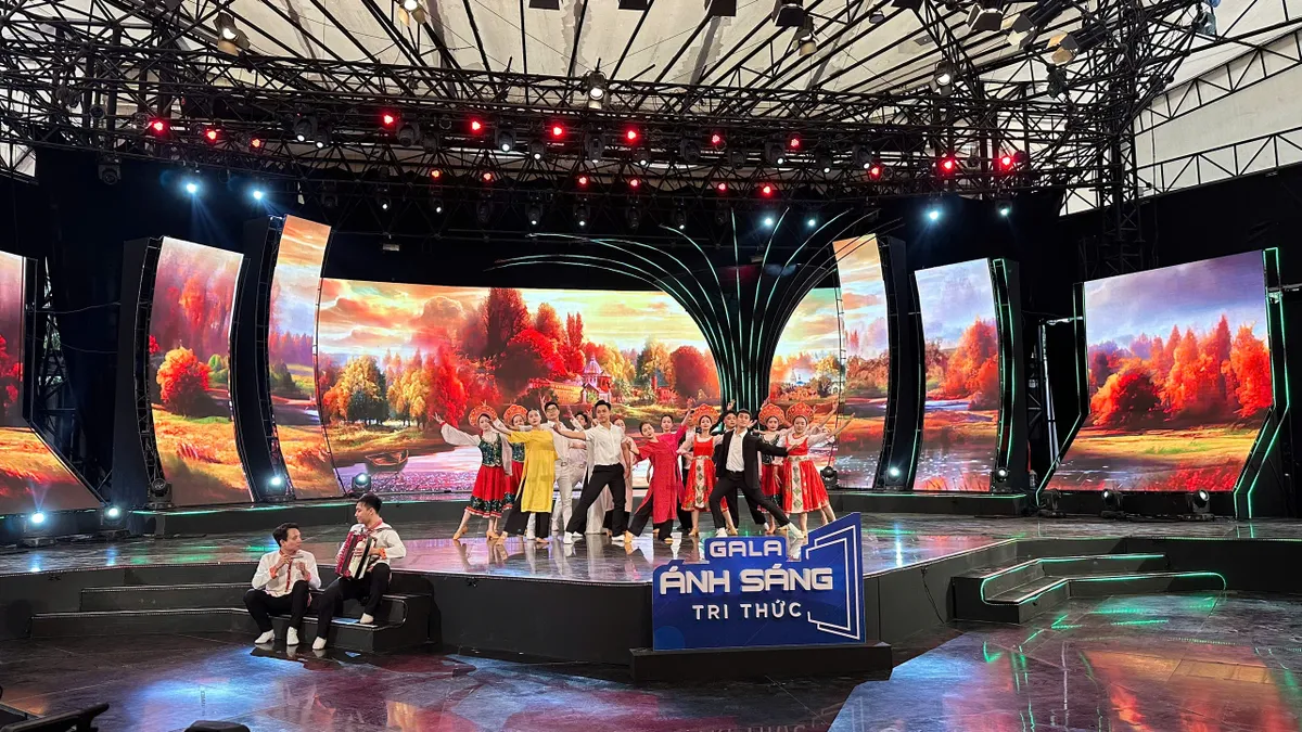 Gala &Aacute;nh s&aacute;ng tri thức 2025: Tự h&agrave;o Việt Nam - Ảnh 1.