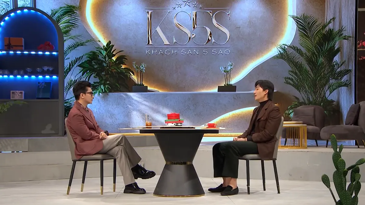 Đạo diễn phim trăm tỷ Khương Ngọc làm khách mời Khách sạn 5 sao - Ảnh 2.