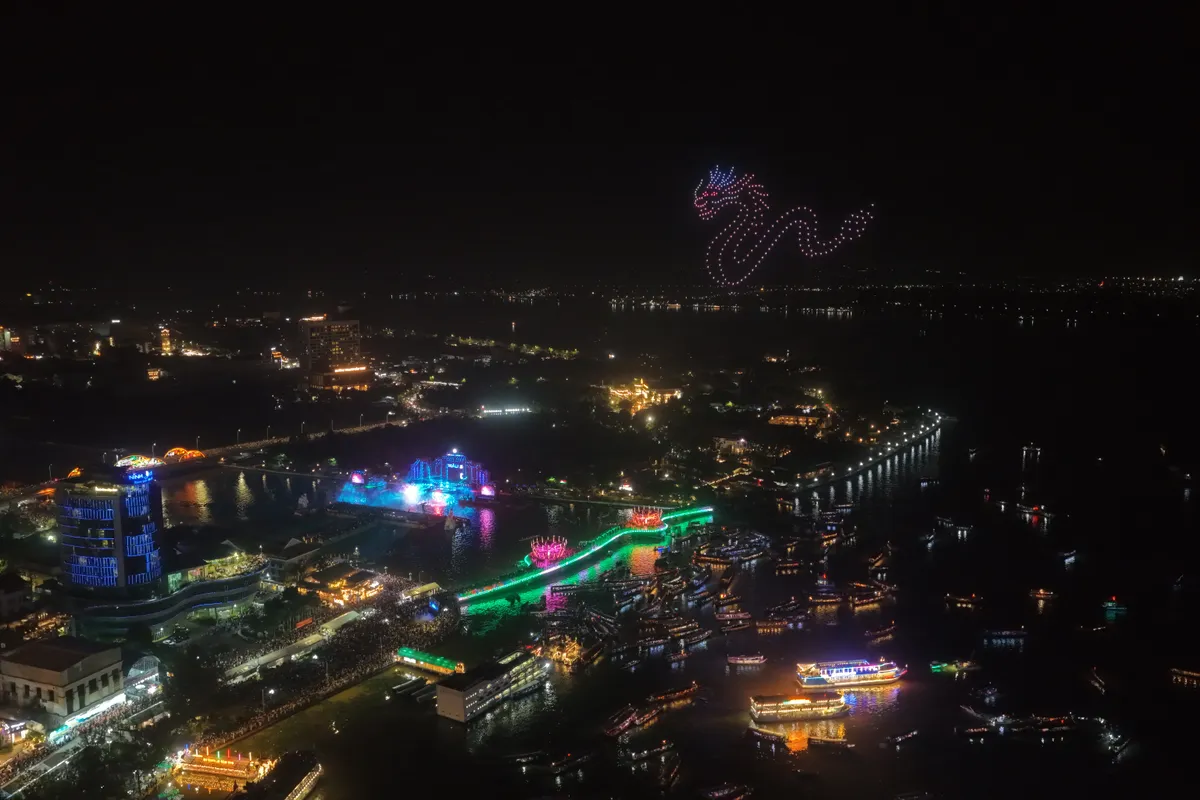 &ldquo;Cần Thơ sắc m&agrave;u s&ocirc;ng nước&rdquo; biến kh&ocirc;ng gian quen thuộc th&agrave;nh đại tiệc thị gi&aacute;c - Ảnh 16.