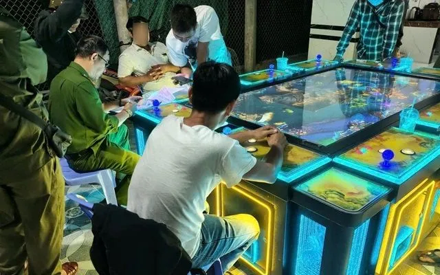 Tụ điểm cờ bạc với hình thức game bắn cá bị công an phường Trung An, Đồng Tháp triệt phá 