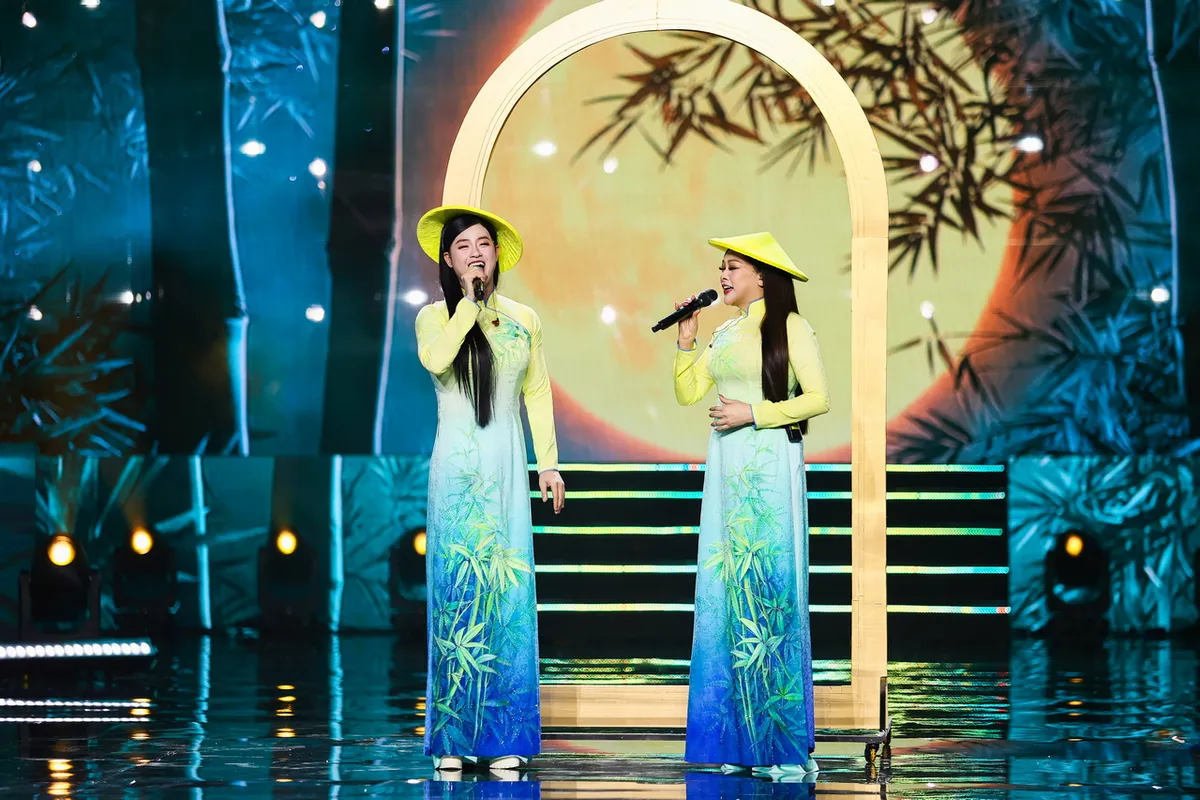 Ho&agrave;i L&acirc;m t&aacute;i xuất trong đại nhạc hội ch&agrave;o năm mới Hương sắc giai nh&acirc;n - Ảnh 7.