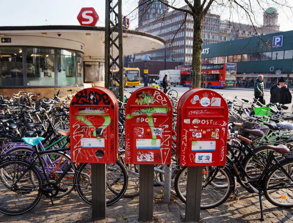 Doanh nghiệp bưu ch&iacute;nh quốc gia Đan Mạch dừng dịch vụ thư t&iacute;n - Ảnh 1.