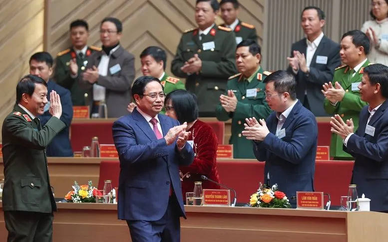 Thủ tướng Chính phủ Phạm Minh Chính chủ trì Hội nghị về bảo đảm an ninh, trật tự phục vụ phát triển kinh tế - xã hội vùng Đồng bằng sông Cửu Long - Ảnh: VGP/Nhật Bắc