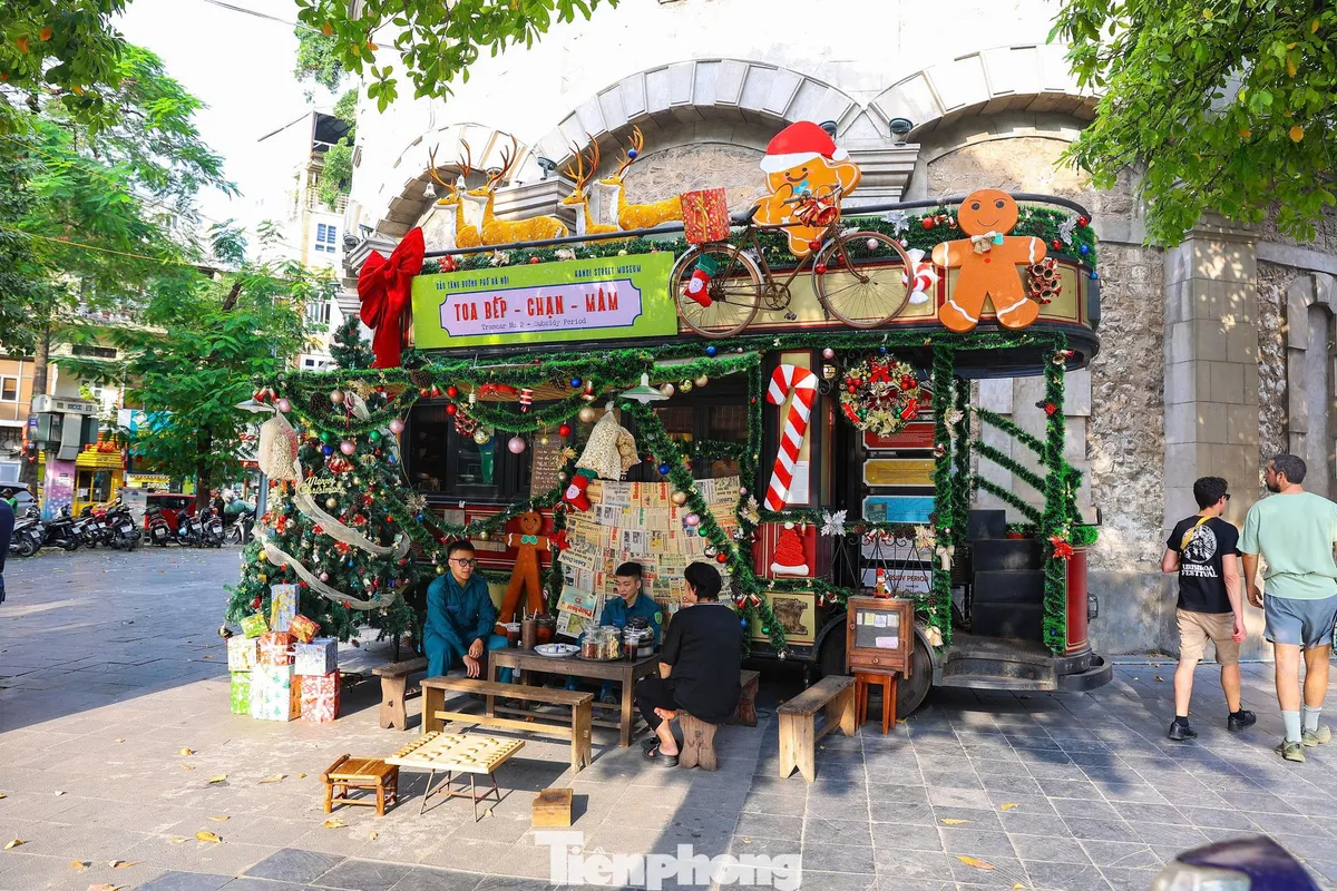 Bảo t&agrave;ng mini trong qu&aacute;n c&agrave; ph&ecirc;: Khi di sản sống nhịp thở đ&ocirc; thị- Ảnh 3.