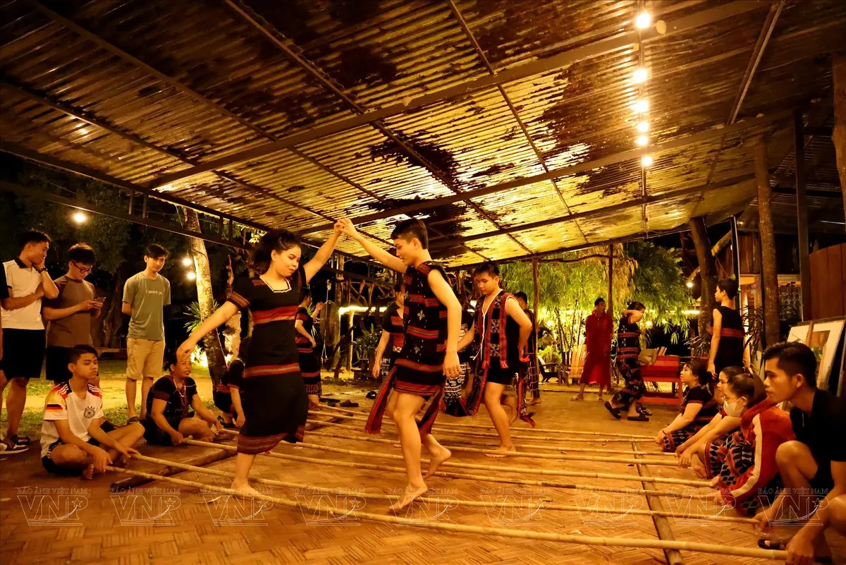 Sức sống mới của du lịch bản địa qua tư duy s&aacute;ng tạo của cộng đồng- Ảnh 4.