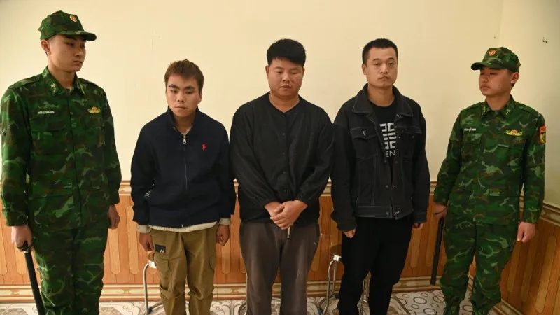 Tội phạm bu&ocirc;n lậu, xuất nhập cảnh tr&aacute;i ph&eacute;p gia tăng- Ảnh 1.