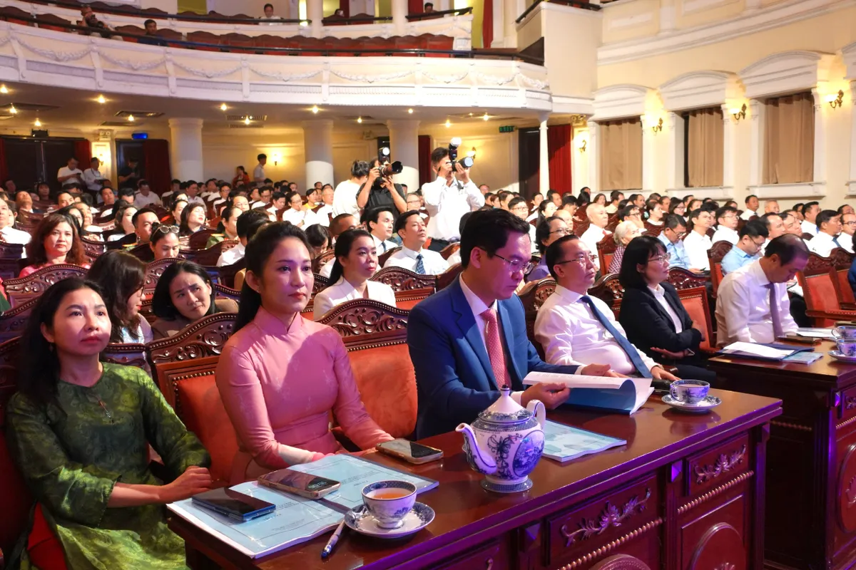 Văn h&oacute;a TP Hồ Ch&iacute; Minh phải xứng tầm với một si&ecirc;u đ&ocirc; thị đặc th&ugrave; - Ảnh 2.