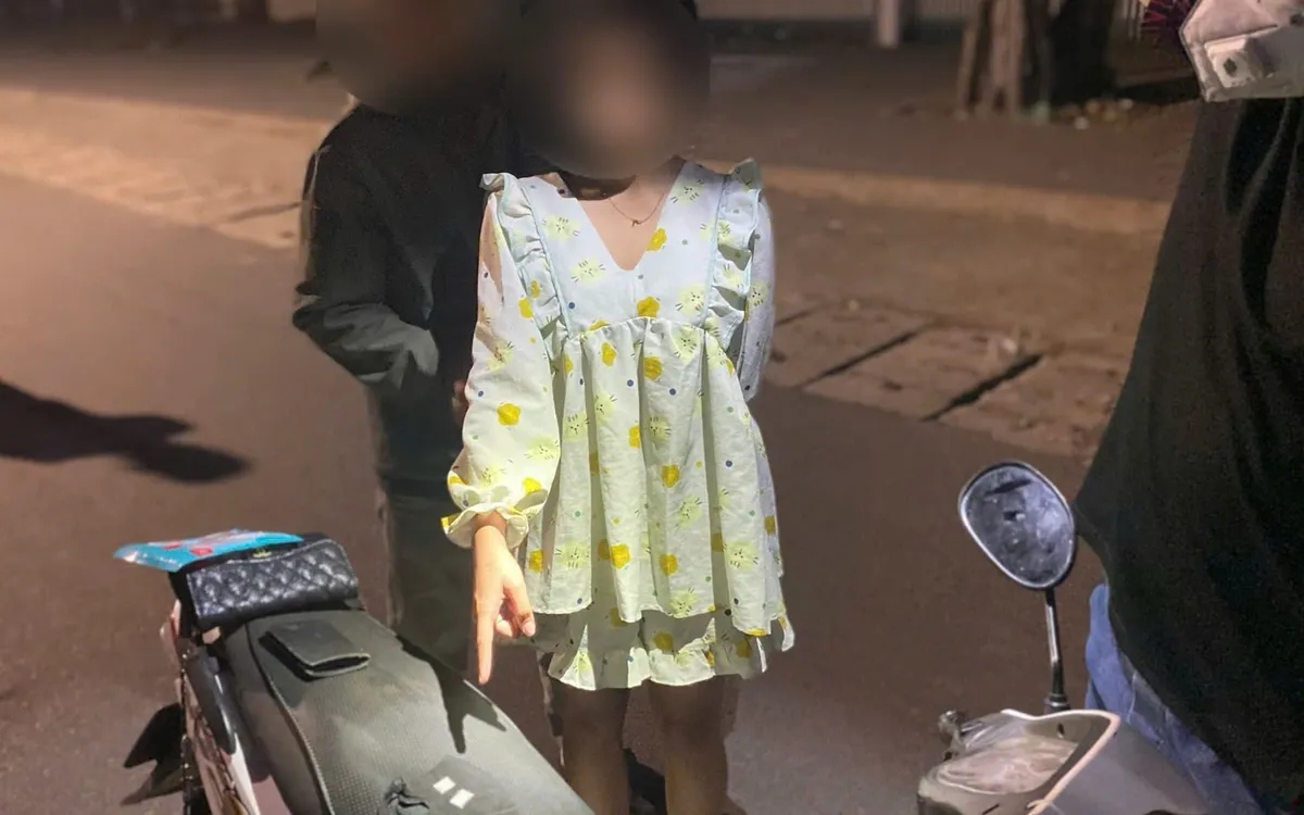 Đối tượng Trần Vũ Như Ý và tang vật.