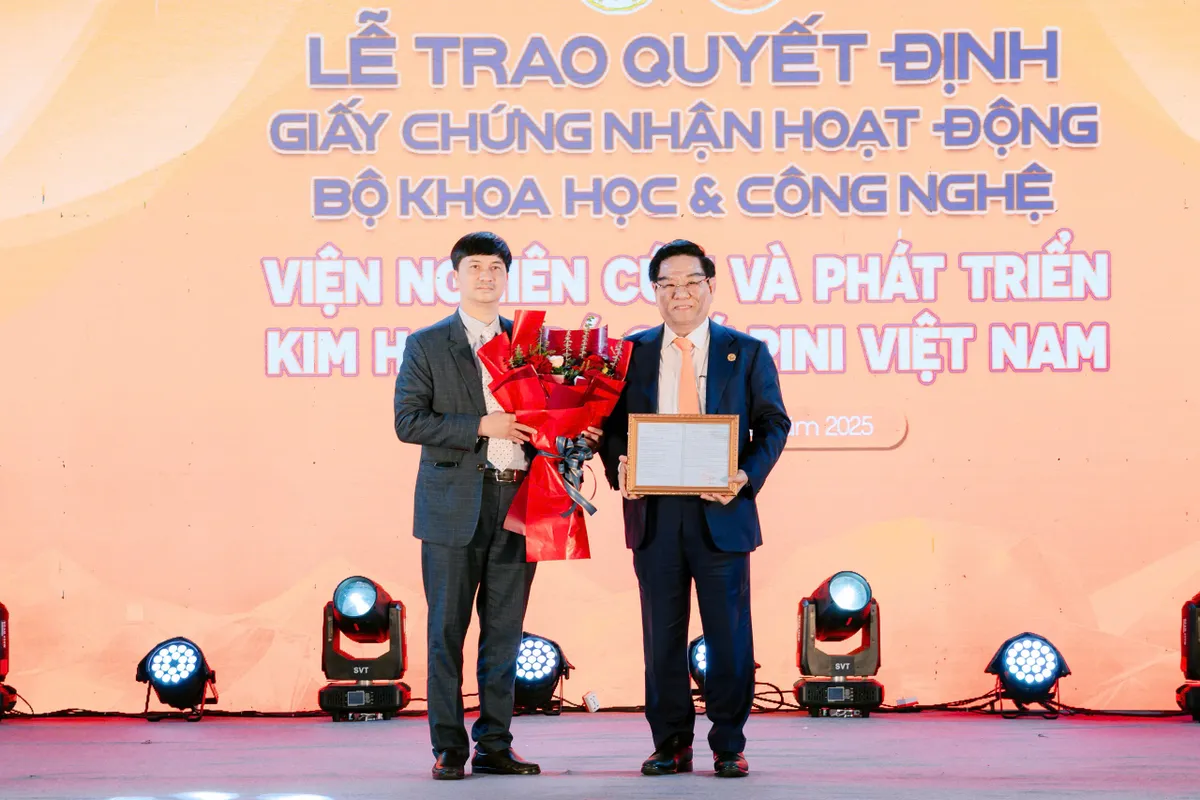 Ra mắt Viện Nghi&ecirc;n cứu v&agrave; Ph&aacute;t triển Kim ho&agrave;n &ndash; Đ&aacute; qu&yacute; PINI Việt Nam - Ảnh 1.