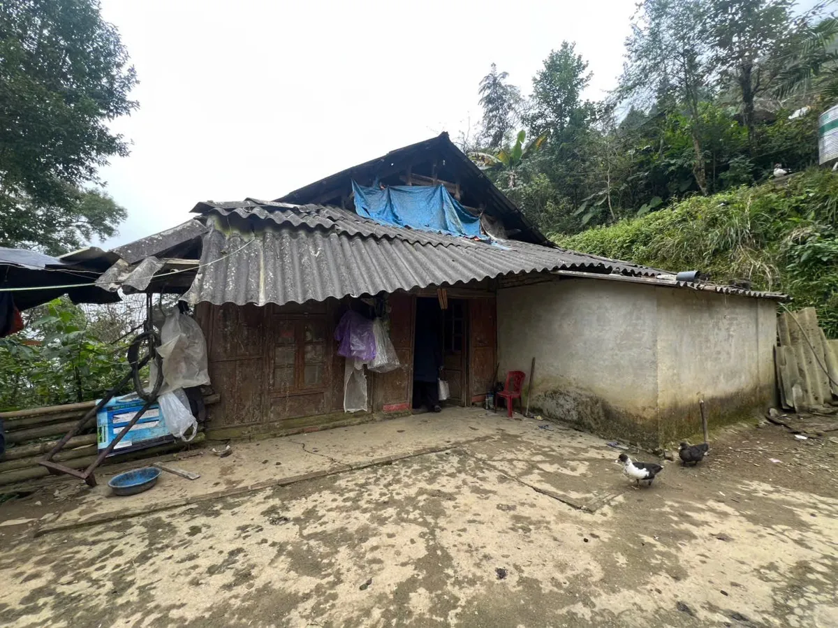 Gia đ&igrave;nh d&acirc;n tộc Dao cần gi&uacute;p đỡ chi ph&iacute; mổ tim cho con- Ảnh 2.