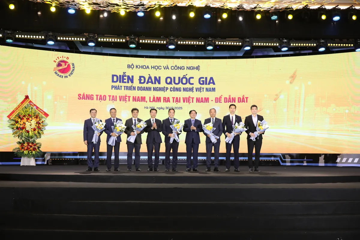 Th&uacute;c đẩy sản phẩm c&ocirc;ng nghệ Make in Vietnam trong giai đoạn ph&aacute;t triển mới  - Ảnh 1.