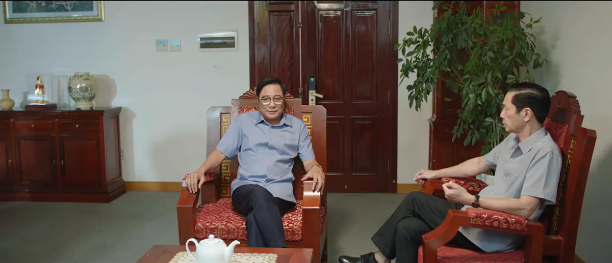 Lằn ranh - Tập 42: Nghi ngờ Nguyệt bị thủ ti&ecirc;u, Triển tức tốc t&igrave;m Thiệu truy hỏi- Ảnh 3.