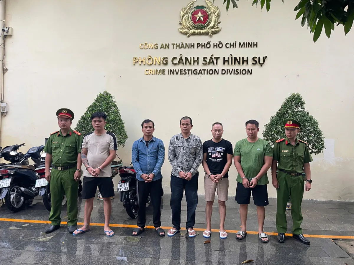 Li&ecirc;n quan vụ "Được Đất Bắc": Khởi tố "Phong L&ecirc;" v&agrave; 14 đối tượng trong đường d&acirc;y đ&ograve;i nợ thu&ecirc;- Ảnh 1.