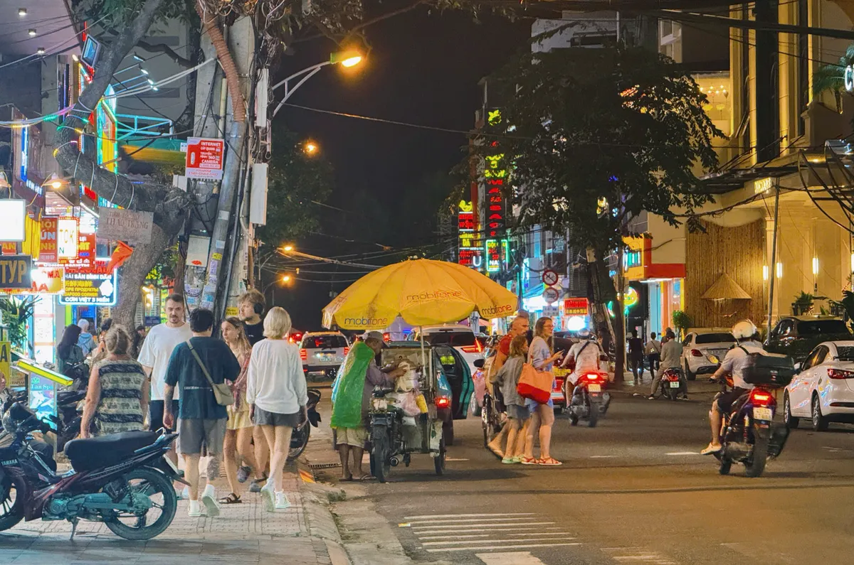 Bảo đảm an ninh, c&ocirc;ng khai gi&aacute; dịch vụ du lịch dịp Tết B&iacute;nh Ngọ 2026 - Ảnh 1.