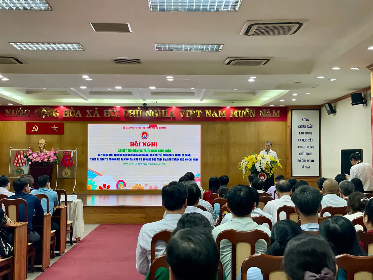 Đảm bảo sự đồng thuận, tăng hoạt động thay thế khi hạn chế điện thoại di động trong trường học- Ảnh 2. Đảm bảo sự đồng thuận, tăng hoạt động thay thế khi hạn chế điện thoại di động trong trường học- Ảnh 2.