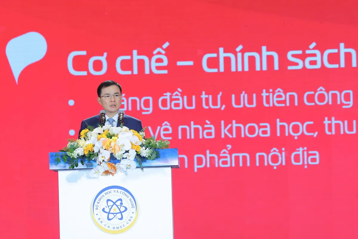 Make in Vietnam 2025: C&uacute; chuyển m&igrave;nh lịch sử từ "L&agrave;m chủ" sang "Dẫn dắt" - Ảnh 4.