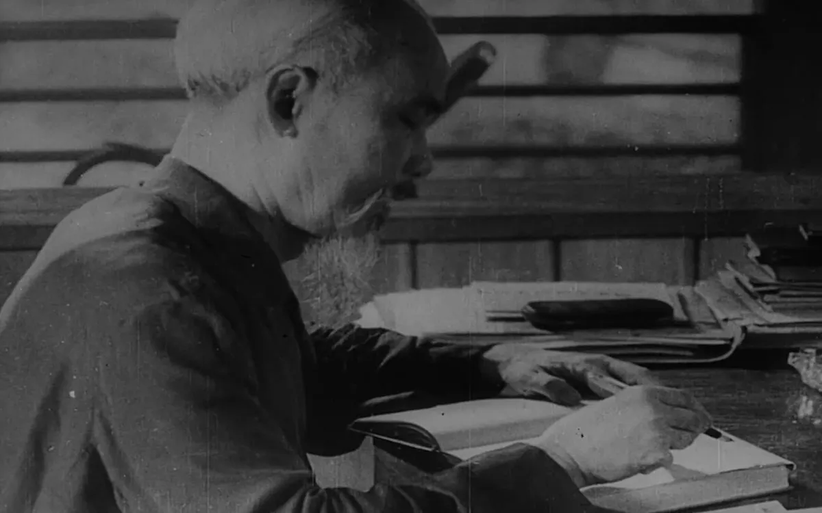 Hình ảnh trong phim tài liệu "Pháp quyền nhân nghĩa Hồ Chí Minh"