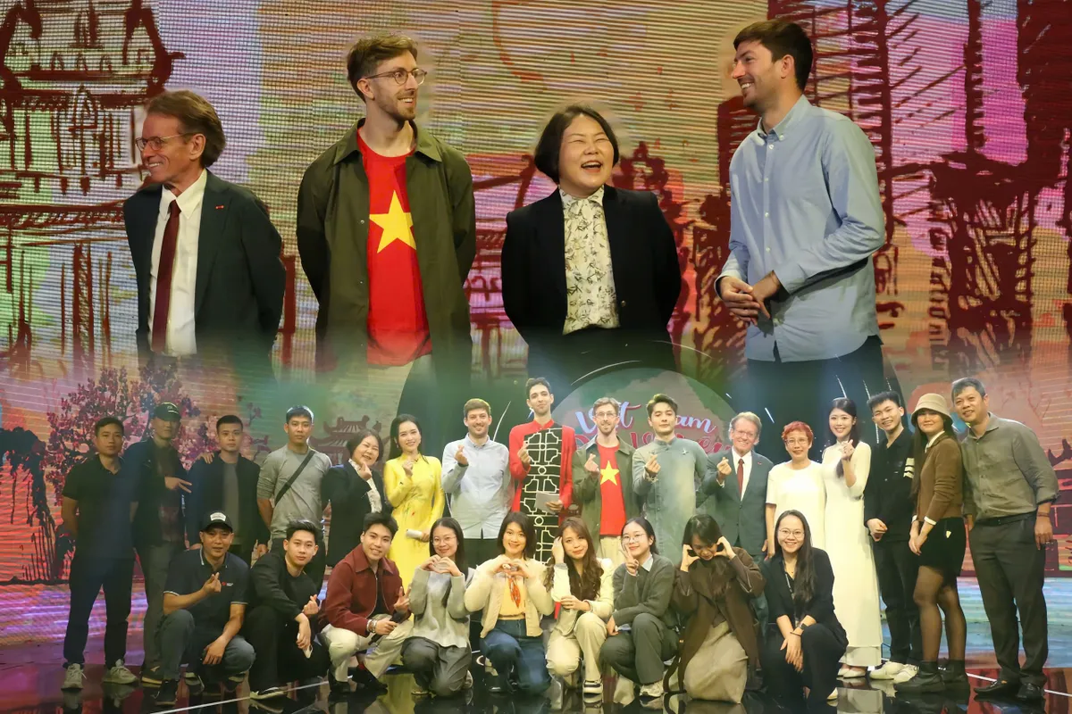 Điểm hẹn cuối năm, Việt Nam - Đến và Yêu trở lại với khán giả VTV- Ảnh 1. Điểm hẹn cuối năm, Việt Nam - Đến và Yêu trở lại với khán giả VTV- Ảnh 1.