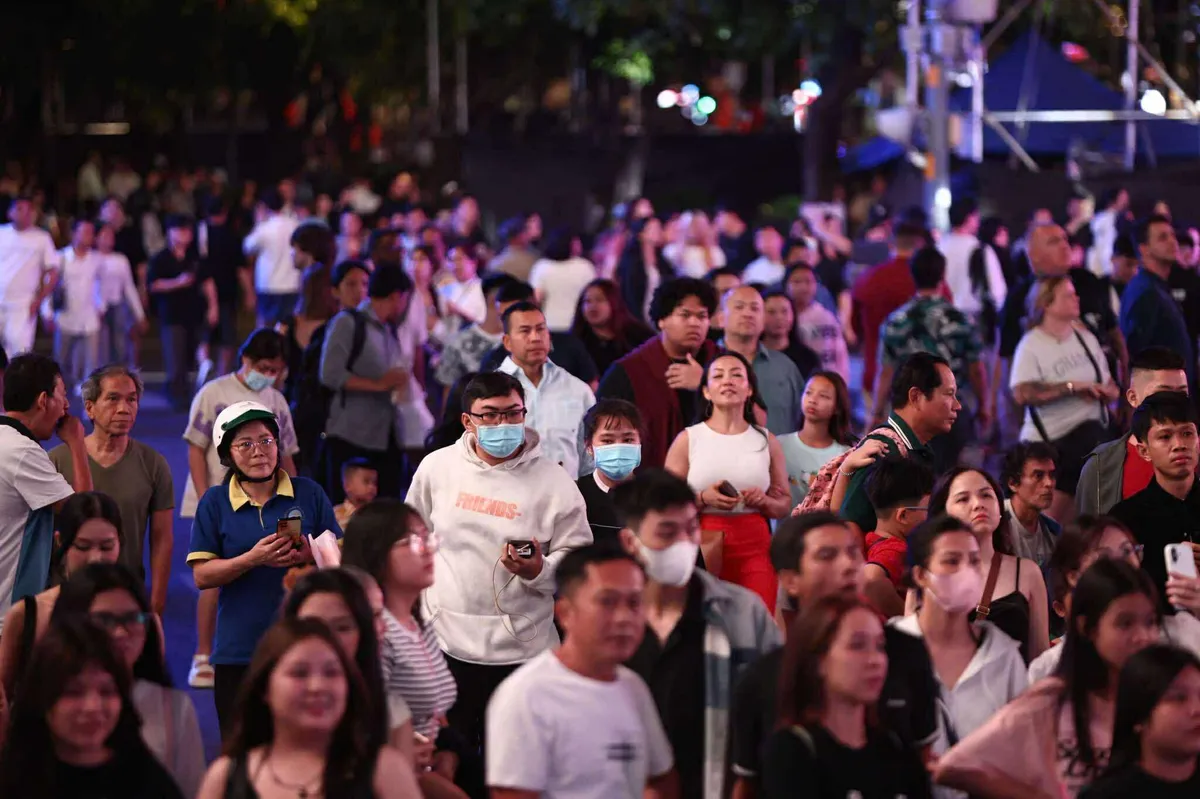 Tưng bừng ph&aacute;o hoa ch&agrave;o đ&oacute;n năm mới 2026 tr&ecirc;n khắp cả nước - Ảnh 38.