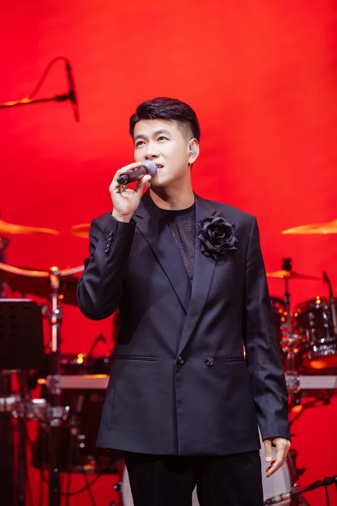 Hồ Trung Dũng v&agrave; h&agrave;nh tr&igrave;nh &acirc;m nhạc của y&ecirc;u thương v&agrave; hy vọng trong năm 2026- Ảnh 4.