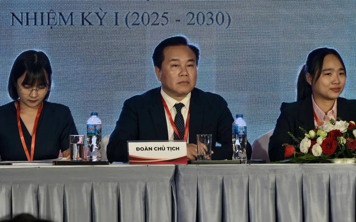 Tiến sĩ - Võ sư Phạm Quang Long được bầu làm tân Chủ tịch Liên đoàn Võ tổng hợp TP.HCM