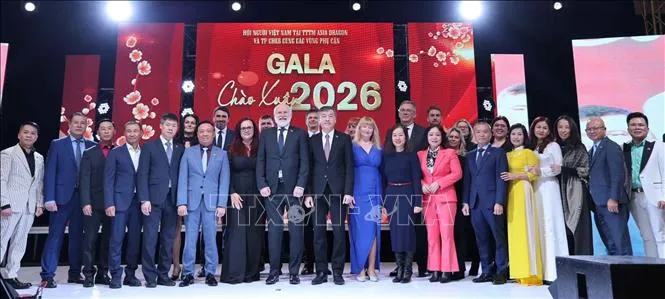 Gala "Ch&agrave;o Xu&acirc;n 2026" - điểm hẹn ấm &aacute;p của cộng đồng người Việt tại CH Czech - Ảnh 3.