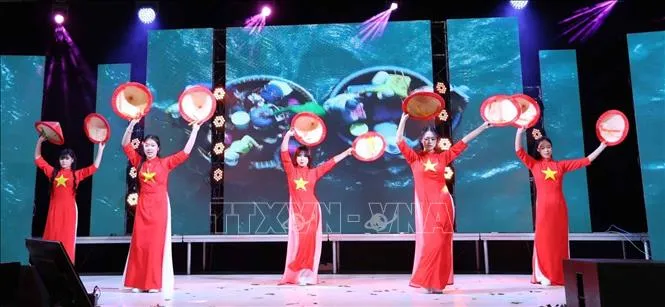 Gala "Ch&agrave;o Xu&acirc;n 2026" - điểm hẹn ấm &aacute;p của cộng đồng người Việt tại CH Czech - Ảnh 1.