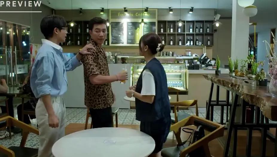 Gia đ&igrave;nh tr&aacute;i dấu - Tập 15: &Ocirc;ng Phi đồng &yacute; cho Đức cưới V&acirc;n nhưng với điều kiện 'kh&oacute; chấp nhận' - Ảnh 3.