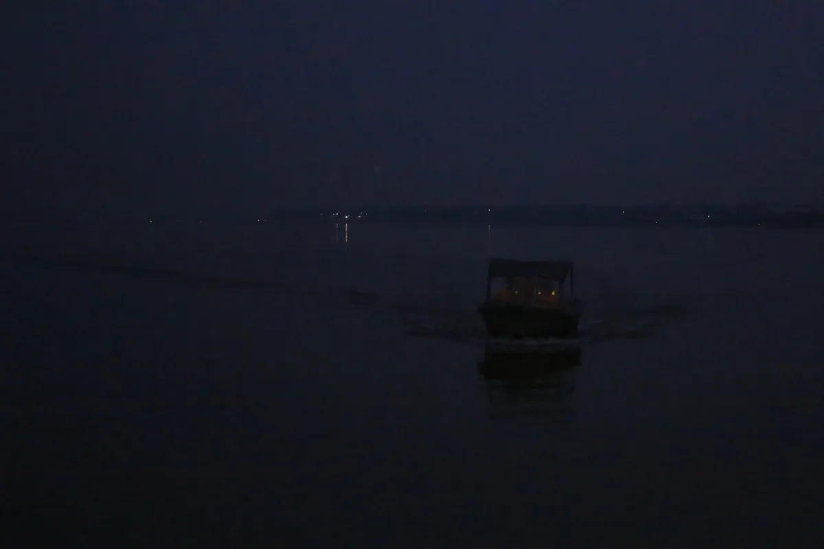 Tết sớm nơi những x&oacute;m ch&agrave;i ven s&ocirc;ng Hồng - Ảnh 1.