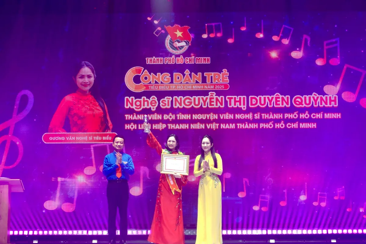 TP Hồ Chí Minh vinh danh 12 Công dân trẻ tiêu biểu - Ảnh 7.