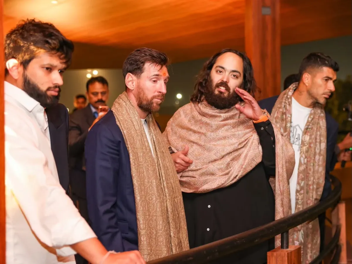 M&oacute;n qu&agrave; triệu đ&ocirc; từ tỷ ph&uacute; trẻ: Lionel Messi v&agrave; chiếc đồng hồ hiếm tại trung t&acirc;m Vantara- Ảnh 1.