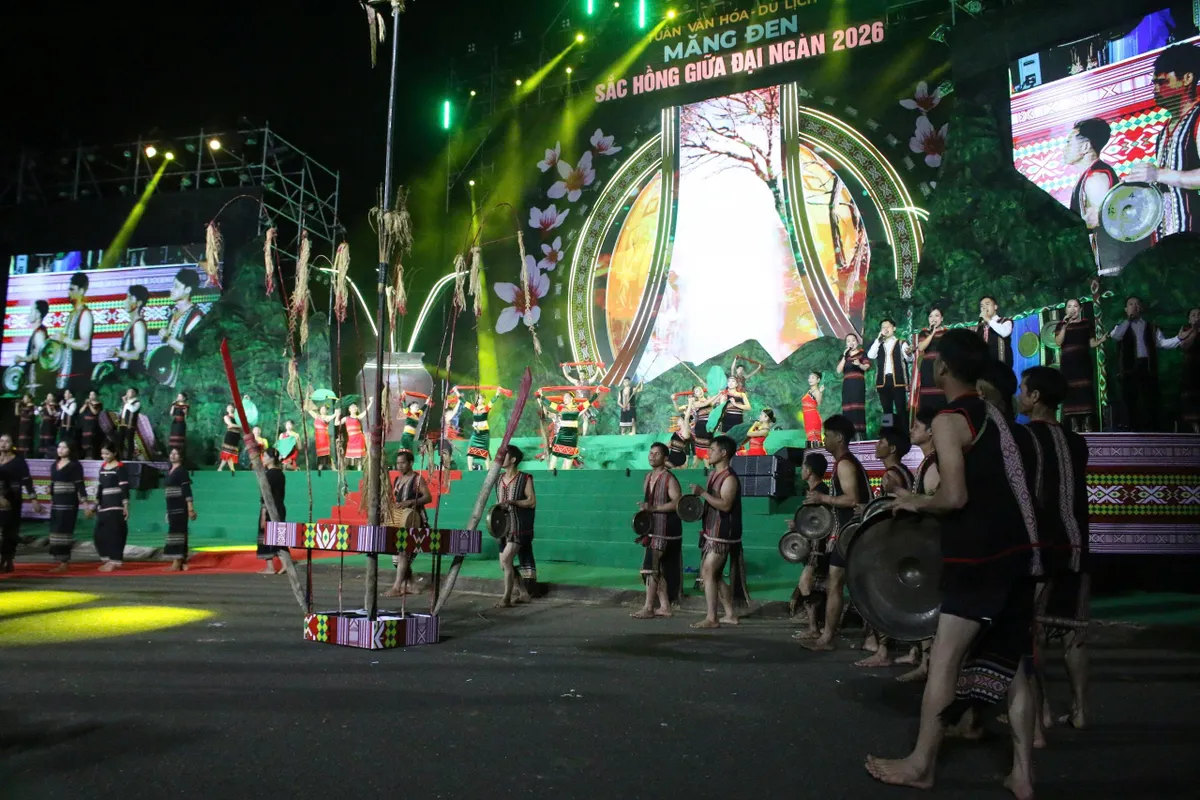 Tuần văn h&oacute;a - du lịch Măng Đen 2026: Đ&aacute;nh thức "vi&ecirc;n ngọc xanh" giữa đại ng&agrave;n Quảng Ng&atilde;i- Ảnh 1.