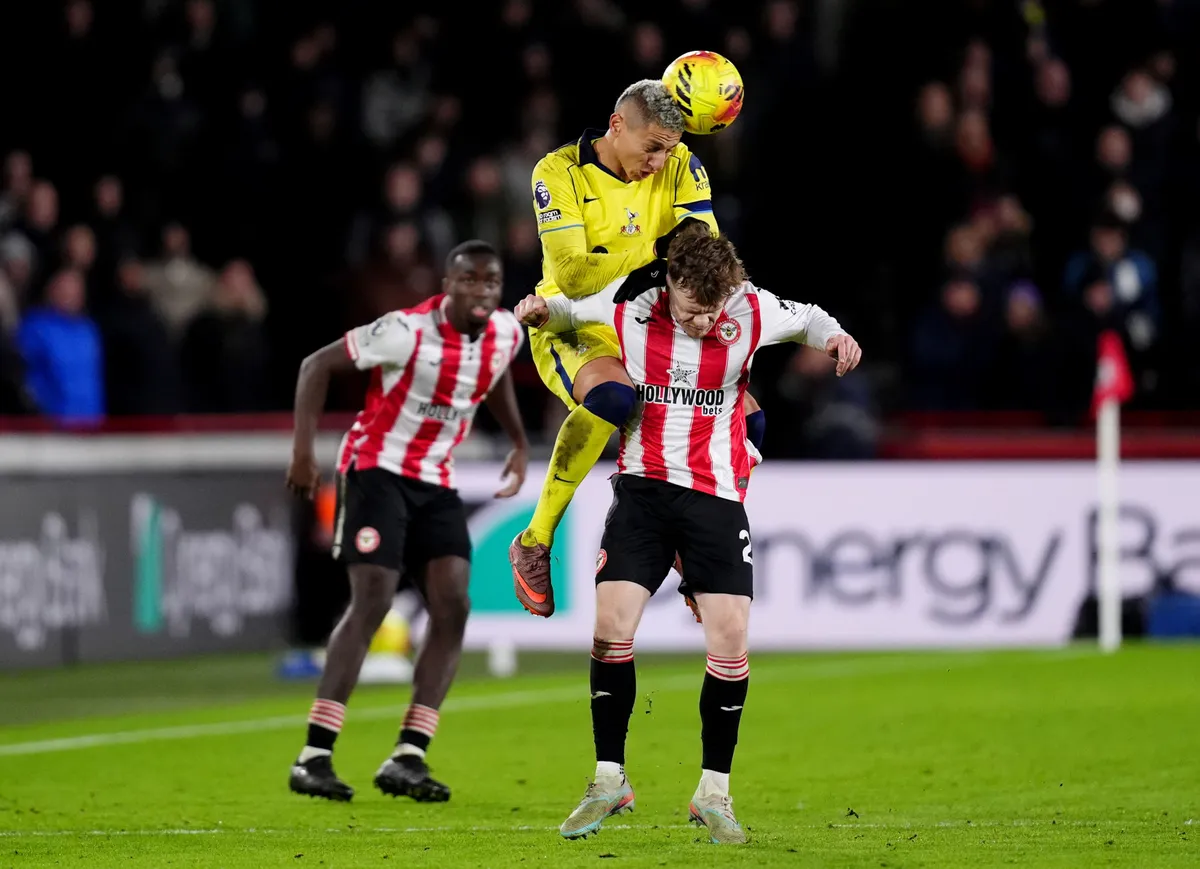 Tottenham h&ograve;a nhạt Brentford, ng&agrave;y trở lại kh&ocirc;ng trọn vẹn của Thomas Frank- Ảnh 2.