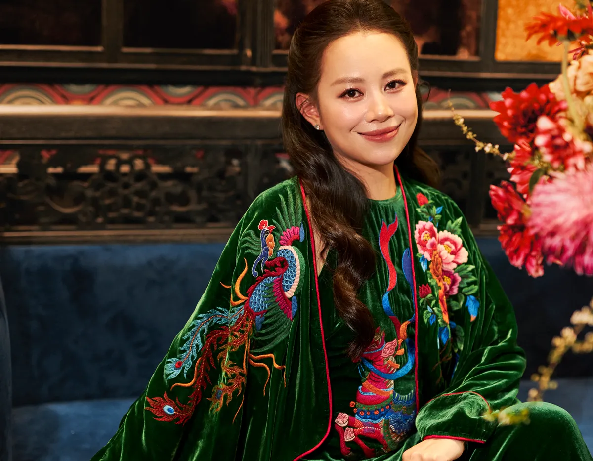 NTK Nguyễn Thơ Thơ - Khi thời trang thêu tay kể câu chuyện về bản sắc Việt - Ảnh 1.