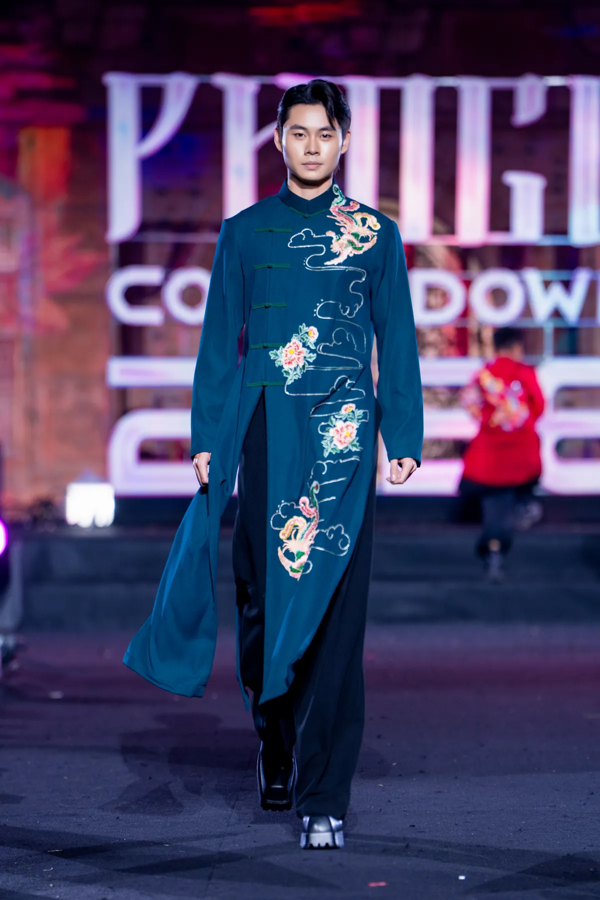 Vẻ đẹp tĩnh lặng của Tr&agrave;ng Anh qua BST "Bồng bềnh" của Cao Minh Tiến - Ảnh 3.