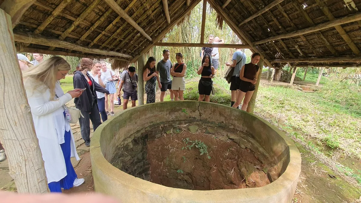 Hồ sơ UNESCO địa đạo Việt Nam: Tầm vóc tư duy và bản lĩnh giữ nước- Ảnh 1. Hồ sơ UNESCO địa đạo Việt Nam: Tầm vóc tư duy và bản lĩnh giữ nước- Ảnh 1.