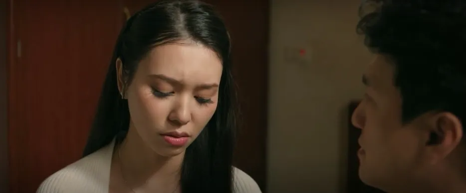 C&aacute;ch em 1 milimet - Tập 36: Biết nh&oacute;m Đại bản doanh b&aacute;m đu&ocirc;i, Hiếu cố t&igrave;nh cho Duy&ecirc;n hiện nguy&ecirc;n h&igrave;nh- Ảnh 4.