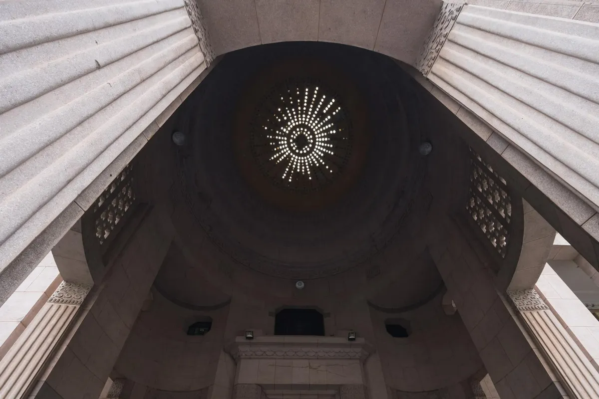 Kiến tr&uacute;c Đ&ocirc;ng Dương tại H&agrave; Nội: Khi những khối gạch đ&aacute; kể chuyện đối thoại văn h&oacute;a- Ảnh 4.