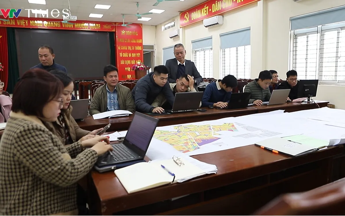 Xã Đại Thanh ra quân giải phóng mặt bằng các dự án trọng điểm. Ảnh: Nguyễn Quân.