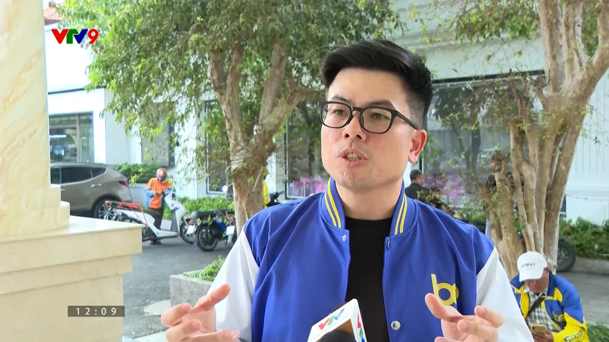 pnhn-0301-1 hoàng công huấn.jpg