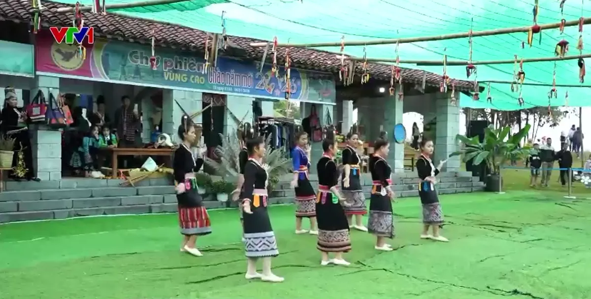 Cầu nối giữa Quốc hội với cử tri vùng dân tộc thiểu số - Ảnh 3.